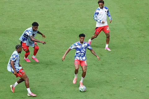 كأس العالم.. كاب فيردي ضد أوروجواي.. لحظات قليلة على بداية المباراة